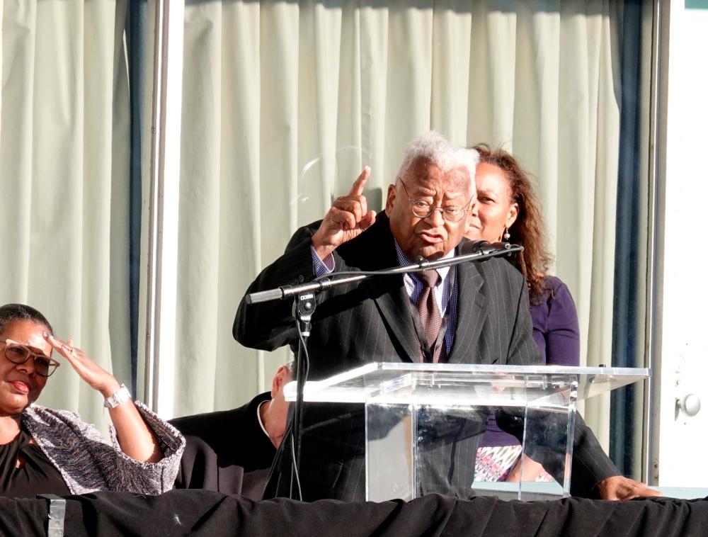 James Lawson, US civil rights leader who championed nonviolence, dies at 95