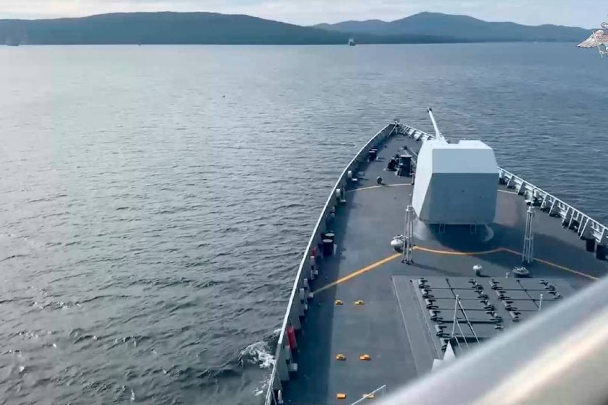 Japan warship asserts right to sail through Taiwan Strait Japan warship asserts right to sail through Taiwan Strait