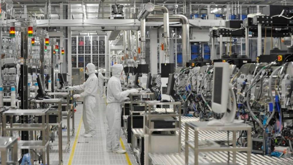 Japanese manufacturers’ mood turns positive as economy recovers Japanese manufacturers’ mood turns positive as economy recovers