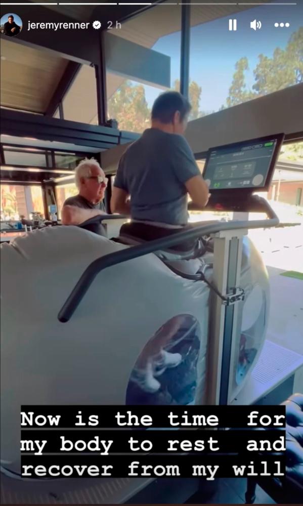 Jeremy Renner uses anti-gravity treadmill for therapy Jeremy Renner uses anti-gravity treadmill for therapy