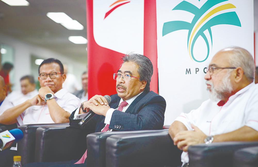 Johari: Malaysia backs Indonesia’s commitment to proceed with B40 biodiesel mandate 