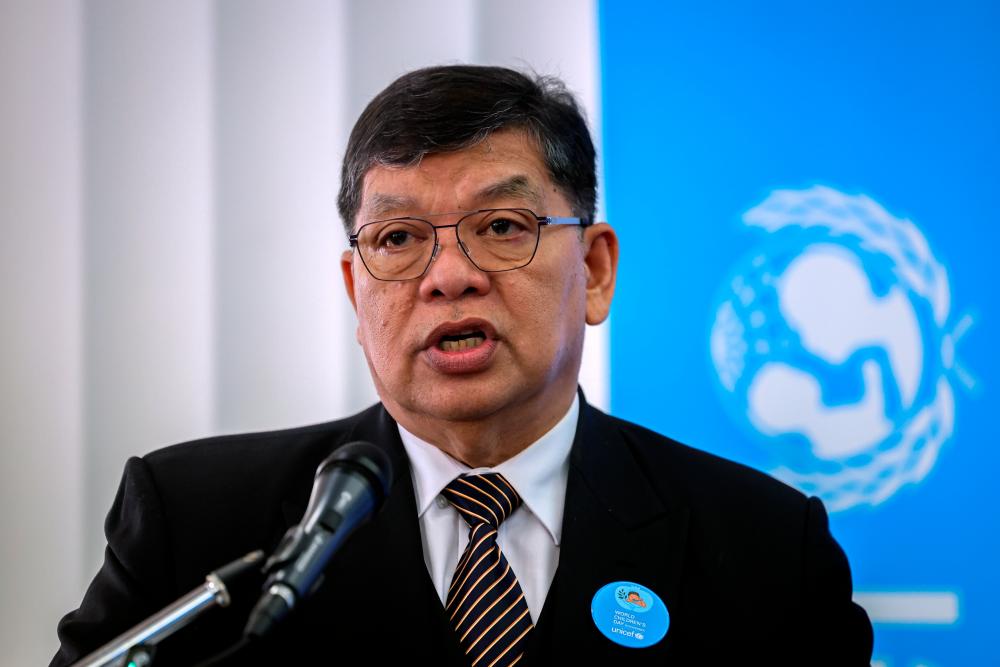 Johari harap kanak-kanak di Gaza diberi perlindungan daripada kezaliman Johari harap kanak-kanak di Gaza diberi perlindungan daripada kezaliman