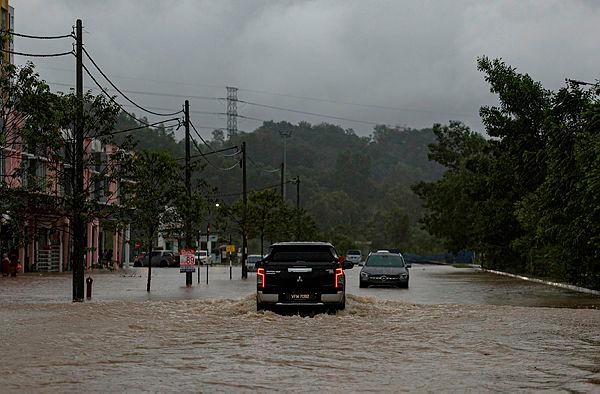Jumlah mangsa banjir di Perak menurun kepada 227 orang Jumlah mangsa banjir di Perak menurun kepada 227 orang