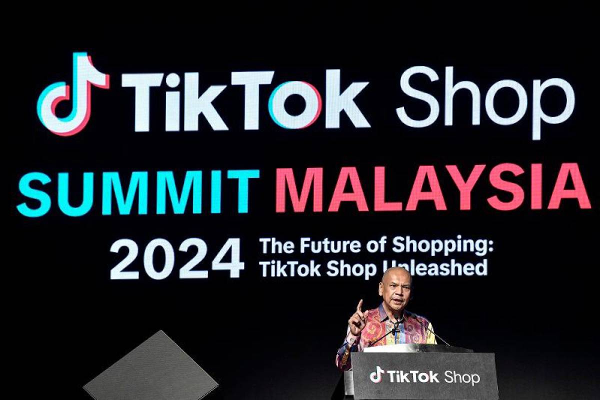 KPDN conducting review of e-commerce legislation to update existing laws - Armizan KPDN conducting review of e-commerce legislation to update existing laws - Armizan