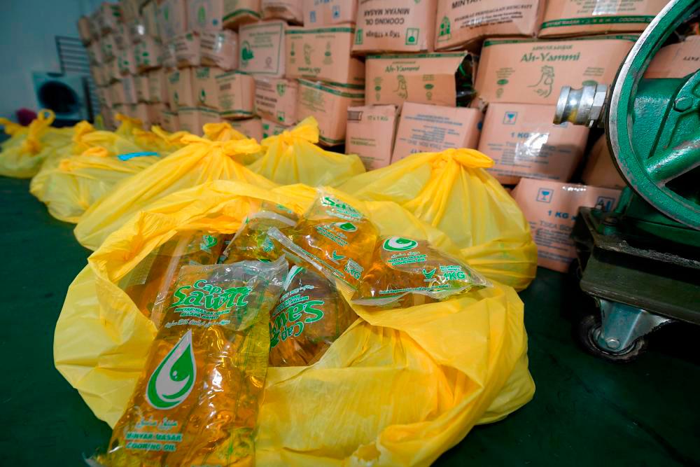 KPDN to work with other agencies to curb smuggling of subsidised cooking oil
