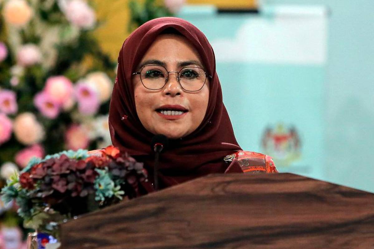 KPWKM akan siasat aduan pihak ambil kesempatan terhadap kanak-kanak - Noraini KPWKM akan siasat aduan pihak ambil kesempatan terhadap kanak-kanak - Noraini