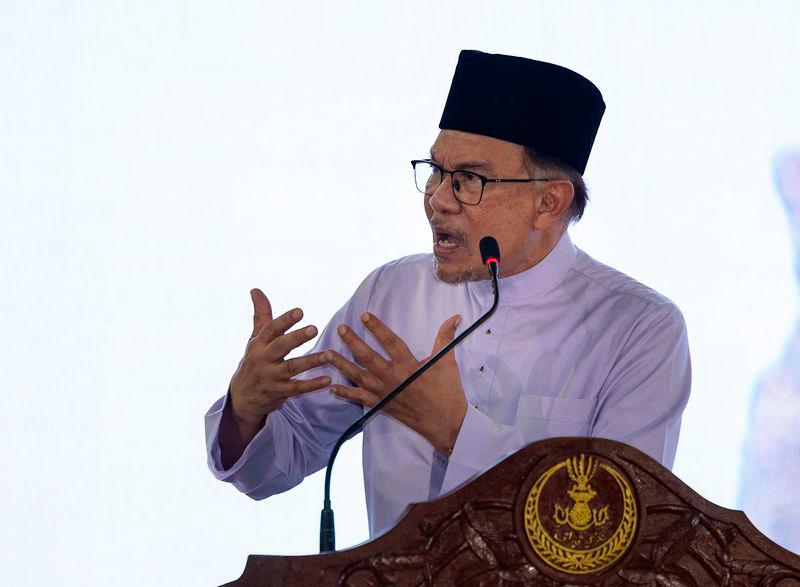 Kadar baharu kenaikan gaji penjawat awam diumum sebelum pembentangan Belanjawan 2025 - Anwar