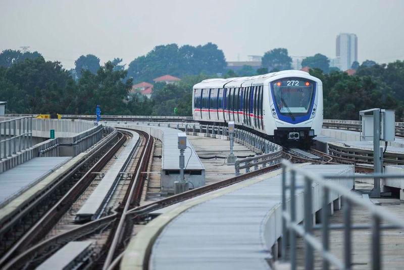 Kelana Jaya LRT experiences delays in the morning due to switch issue