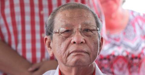 Kepala Batas MP’s allegation linking Chin Peng to me is defamatory - Kit Siang Kepala Batas MP’s allegation linking Chin Peng to me is defamatory - Kit Siang