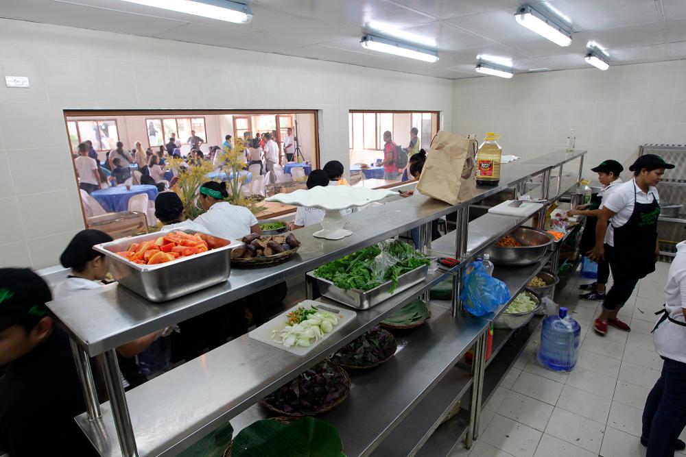 Kolej Komuniti Chenderoh Perak bags 14 awards, including top prize, at Hanoi salon culinaire Kolej Komuniti Chenderoh Perak bags 14 awards, including top prize, at Hanoi salon culinaire