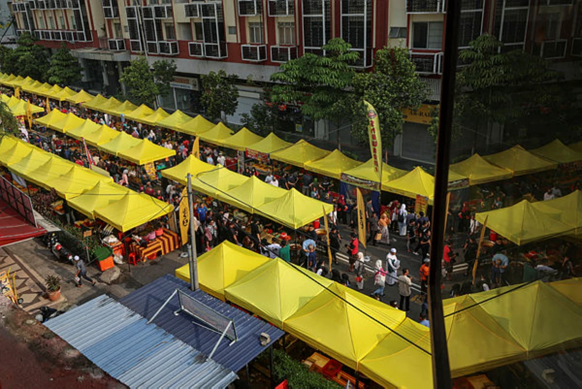 Lembah Pantai traders’ bazaar fees cut to RM300