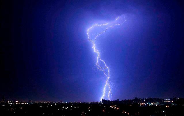 Lightning strikes kill 7 in Yemen Lightning strikes kill 7 in Yemen