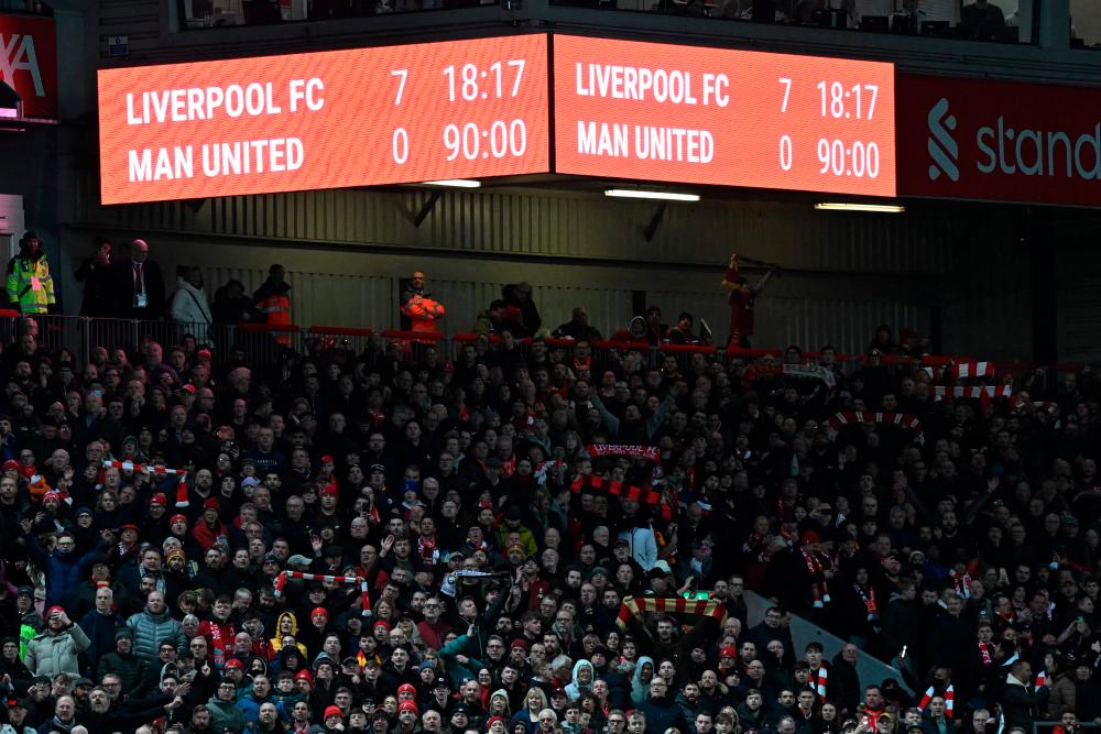 Liverpool rewrite record books in 7-0 thrashing of Man United