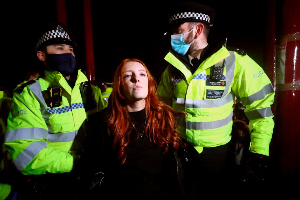 London police pay ‘substantial’ damages to women arrested at vigil