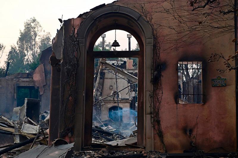 Los Angeles fire victim died trying to protect his home: sister Los Angeles fire victim died trying to protect his home: sister