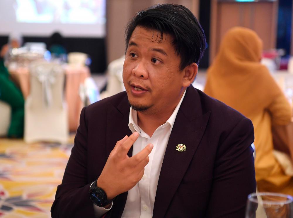 Lukanisman: Kelewatan bina klinik di Sarawak akibat kekurangan bahan binaan Lukanisman: Kelewatan bina klinik di Sarawak akibat kekurangan bahan binaan