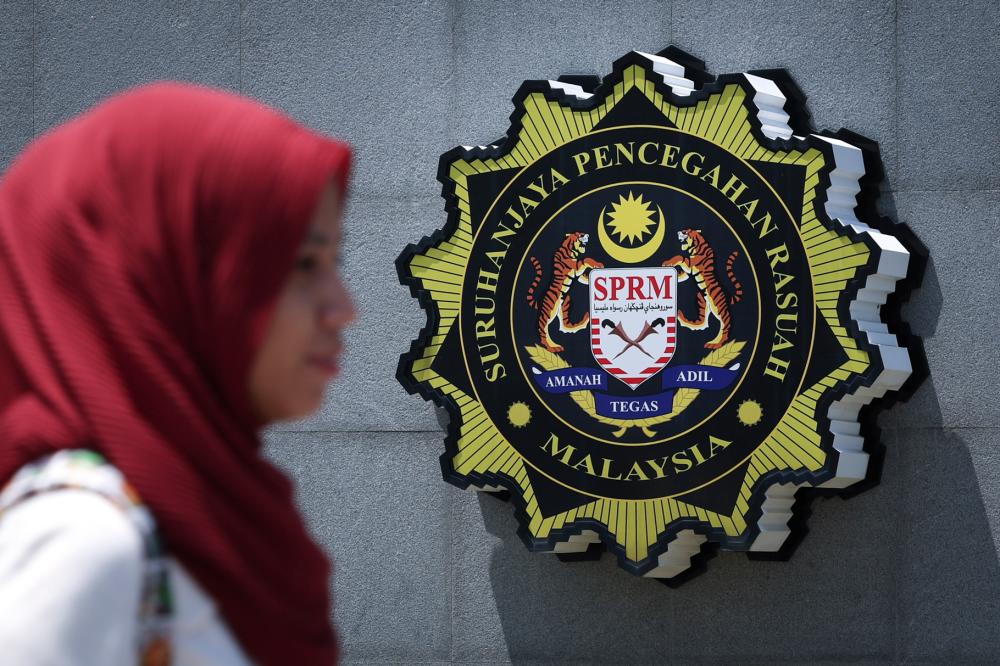 MACC detains martime petty officer to aid investigation into protection racket