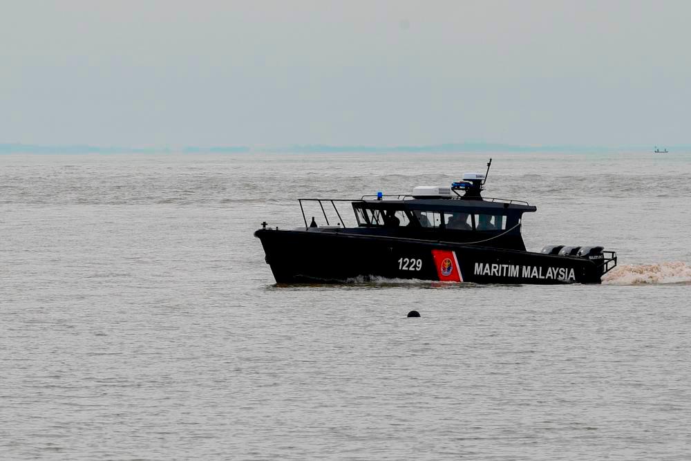 MMEA detain fishing boat and three Myanmar nationals for fishing without licence