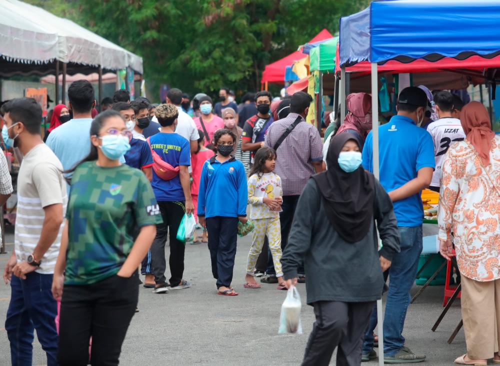 MOH issues RM197,600 in fines under Ramadan Bazaar Hygiene, Safety Op MOH issues RM197,600 in fines under Ramadan Bazaar Hygiene, Safety Op