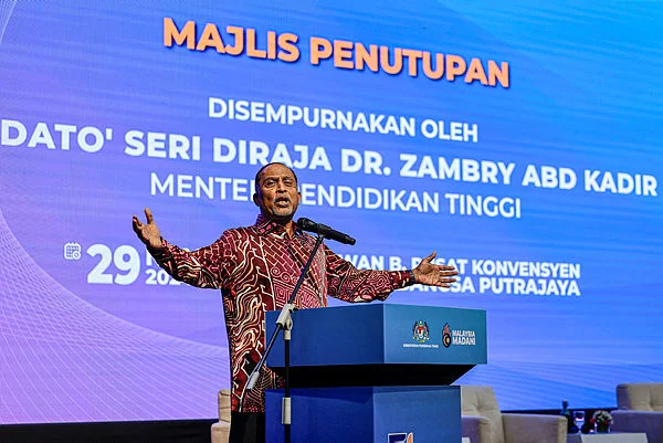 MOHE_urges_calm_as_UMPSA_Quran_case_probed MOHE urges calm as UMPSA Quran case probed