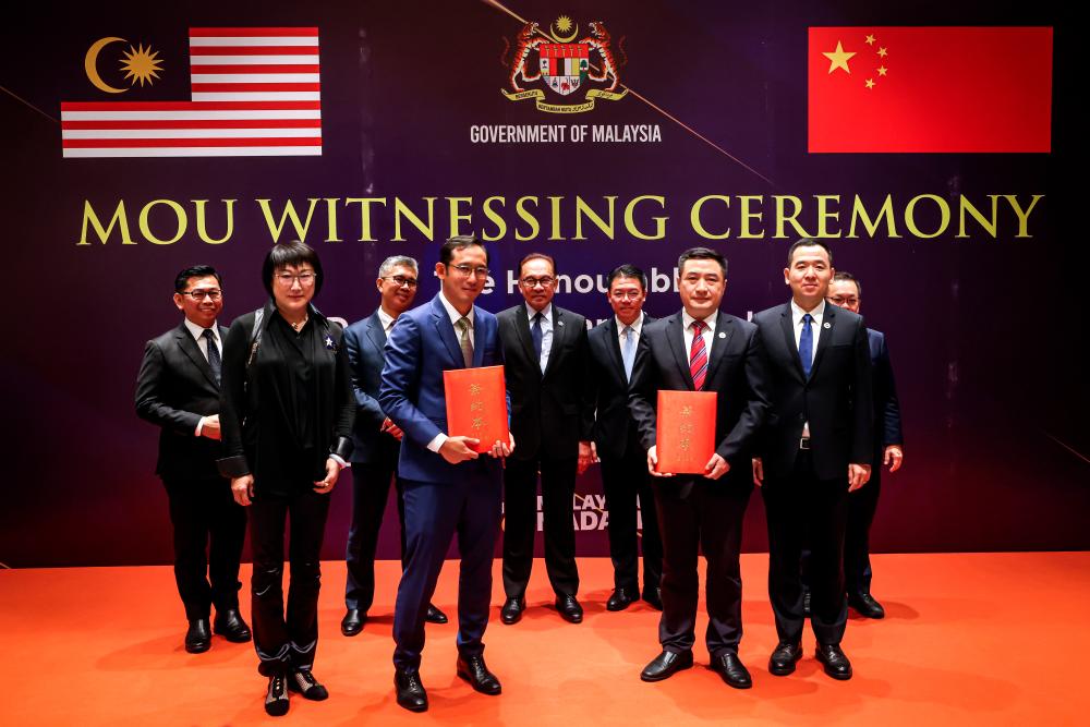 MOU antara Sime Darby Oils, Guangxi Beibu Gulf tingkatkan pembelian minyak sawit dari China kepada 500,000 tan setahun MOU antara Sime Darby Oils, Guangxi Beibu Gulf tingkatkan pembelian minyak sawit dari China kepada 500,000 tan setahun