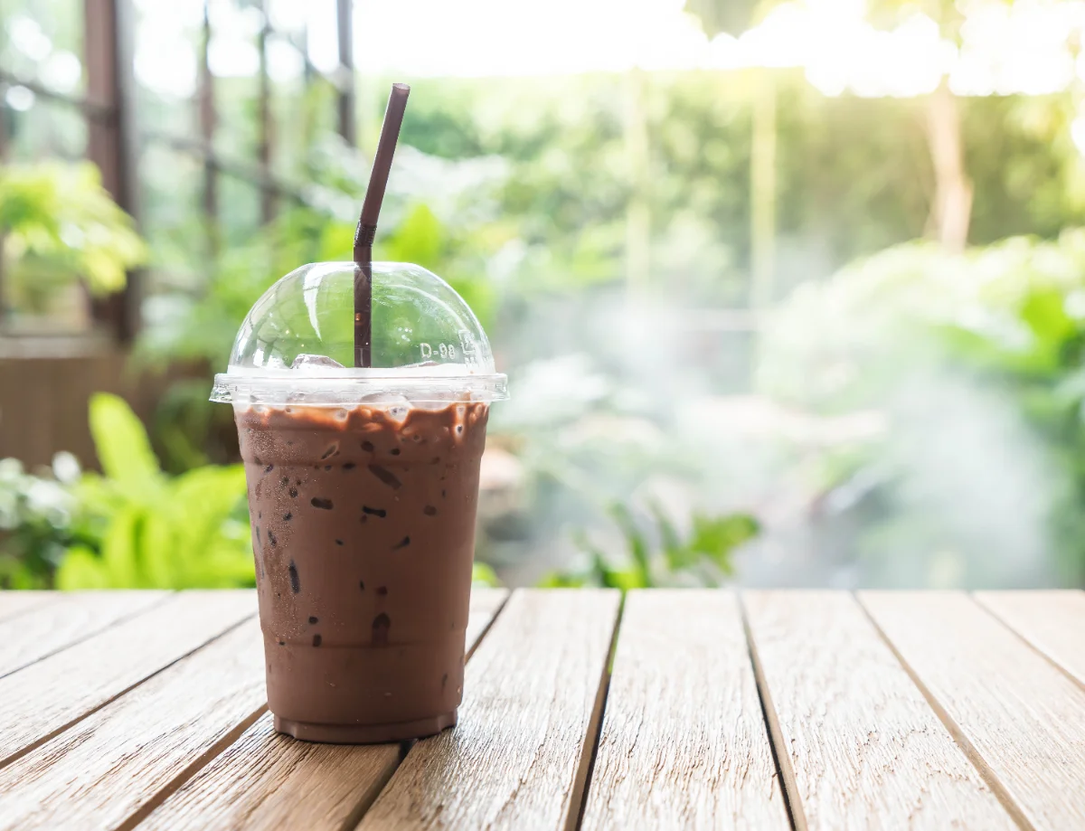 M'sian woman spends RM16 for iced chocolate from roadside stall, finds out it was made with premix powder