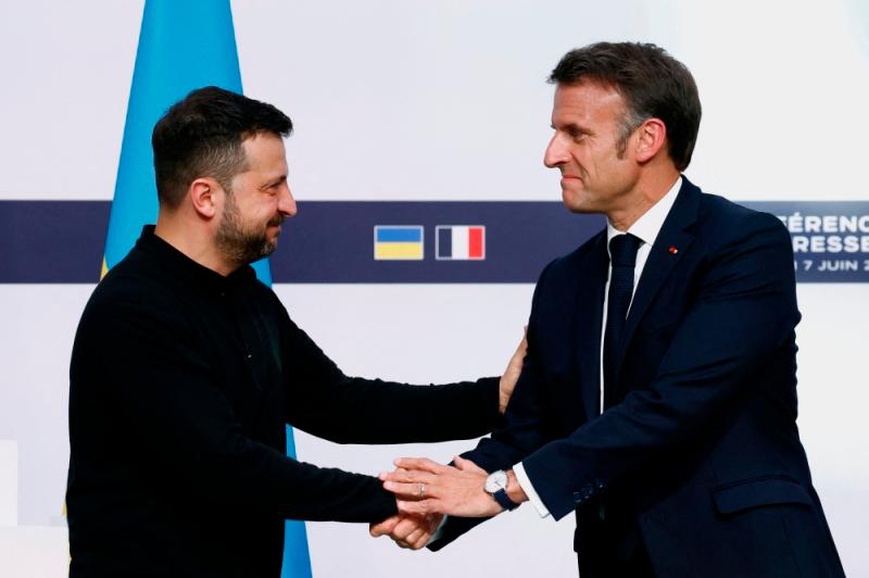 Macron denounces ‘pacifists’ and ‘spirit of defeat’ on Ukraine Macron denounces ‘pacifists’ and ‘spirit of defeat’ on Ukraine