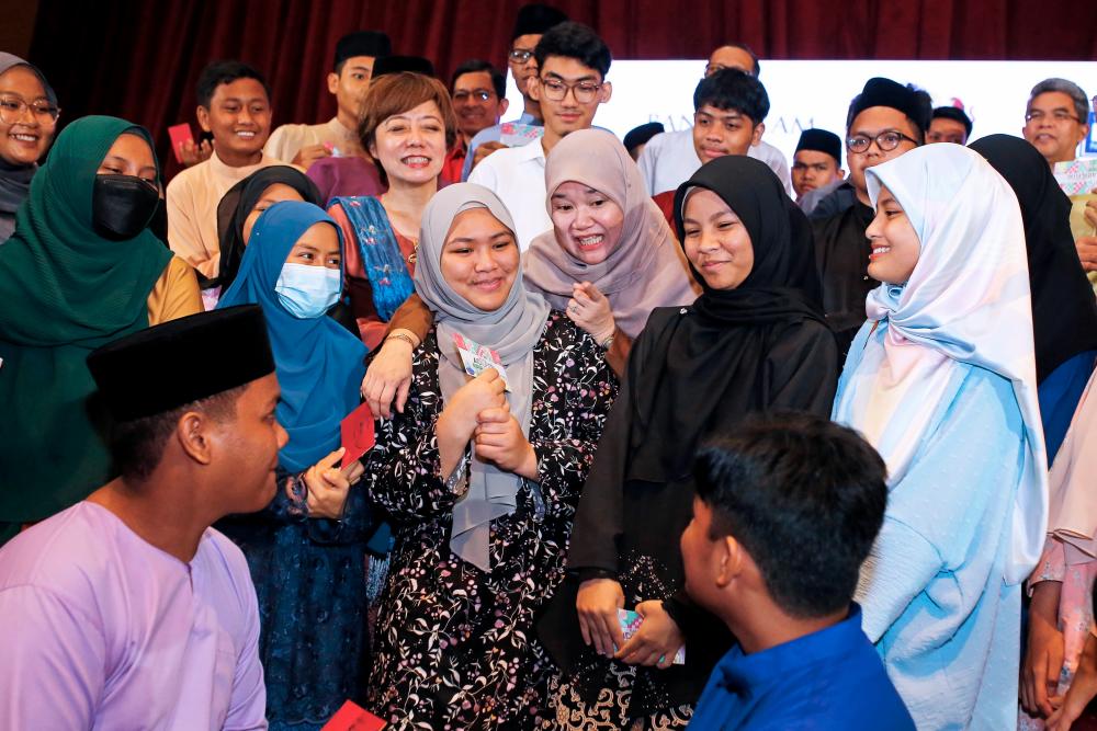 Madani Education Roadshow best platform to foster ties within education community