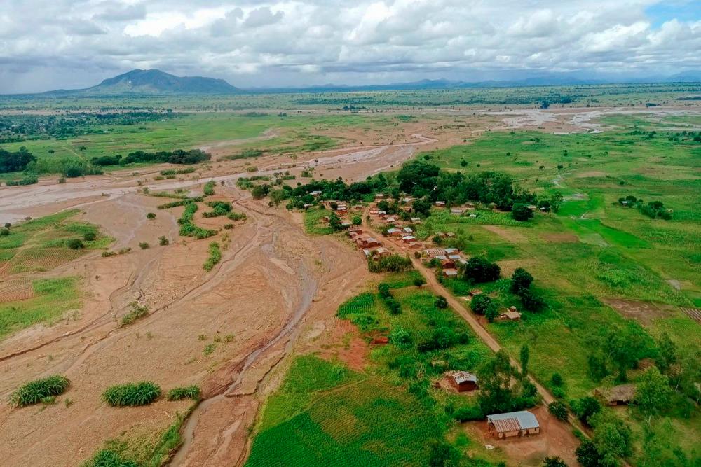 Malawi fears spread of cholera outbreak in wake of Cyclone Freddy