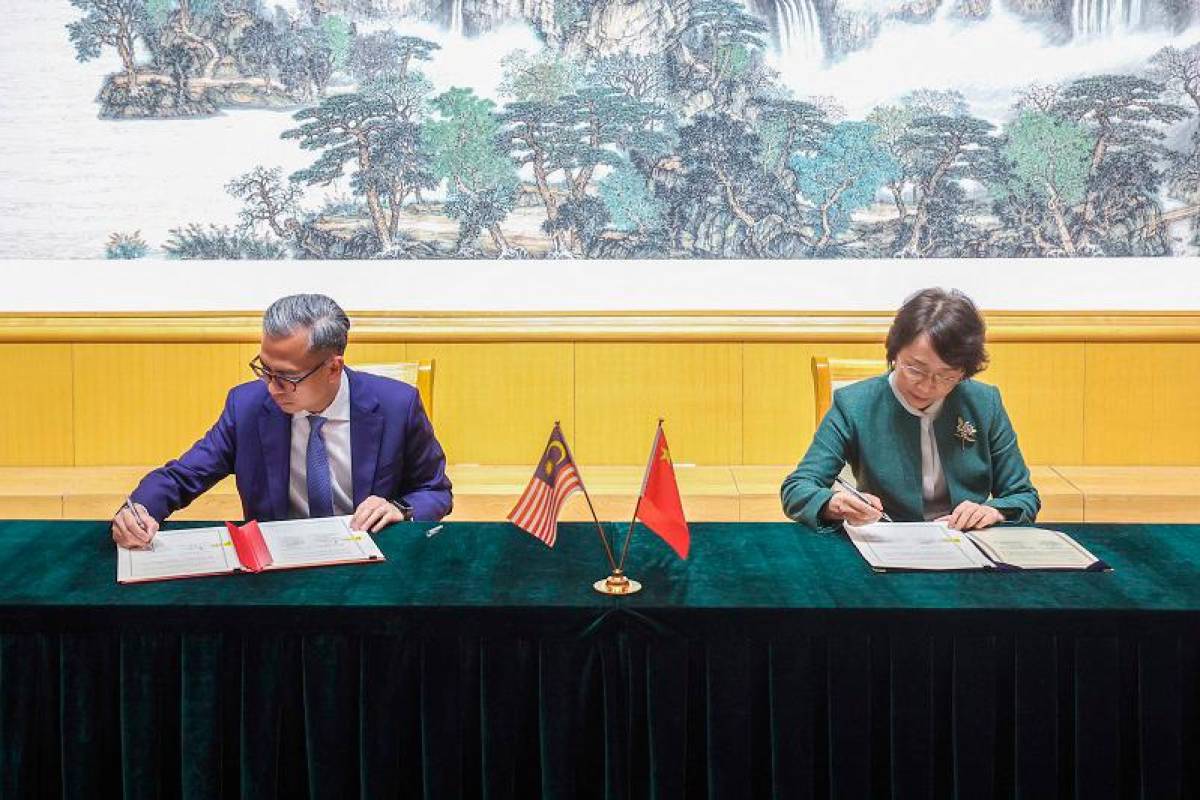 Malaysia, China bakal laksana pertukaran, penghasilan kandungan kreatif - Fahmi Malaysia, China bakal laksana pertukaran, penghasilan kandungan kreatif - Fahmi