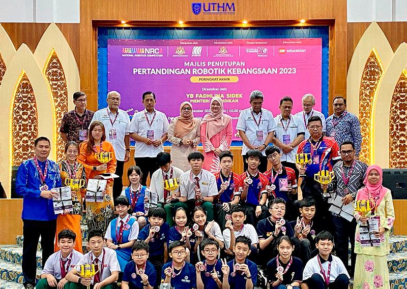 Malaysia Scoop 2023 World Robot Olympiad title in Panama 