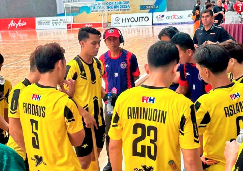 Malaysia blast Oman 10-2 in opener