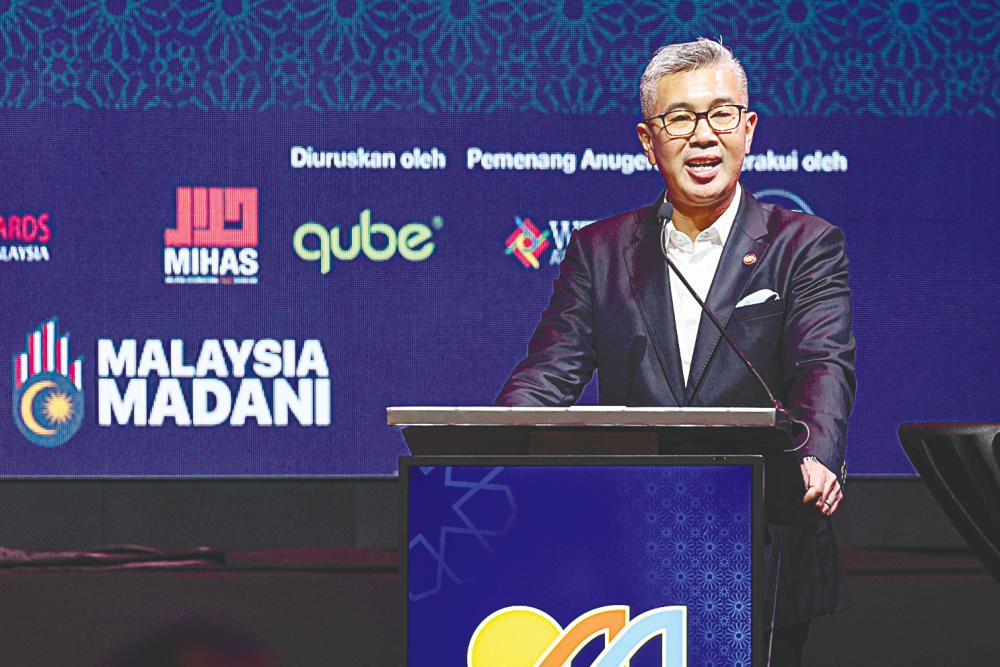 Malaysia can woo more investors amid Asia supply chain shifts : Tengku Zafrul Malaysia can woo more investors amid Asia supply chain shifts : Tengku Zafrul