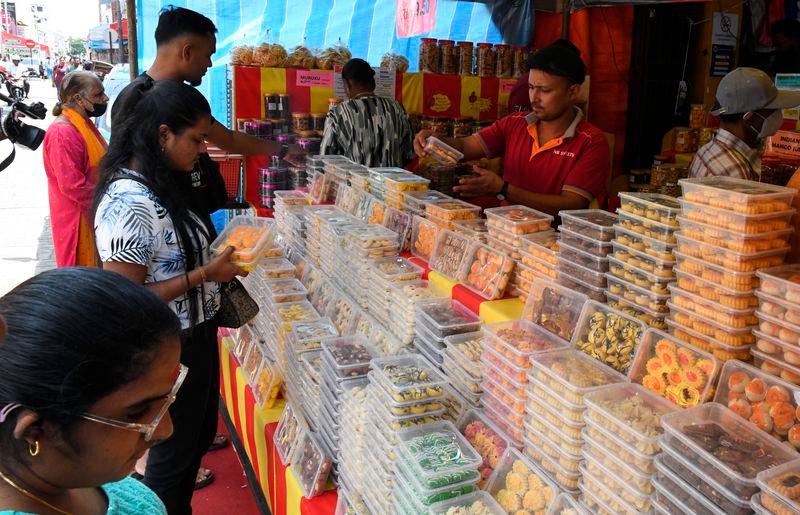 Malaysia sees prospects to establish cooperation with Canada in halal sector -- Tengku Zafrul