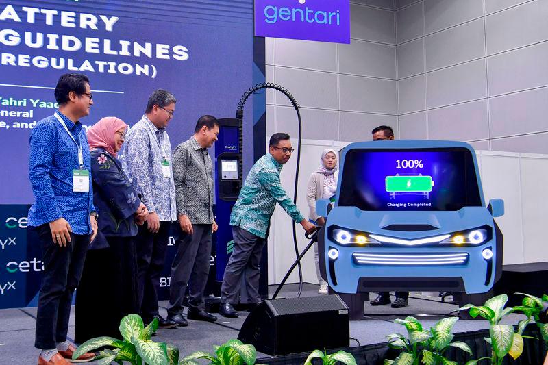 Malaysia, Filipina komited teruskan rundingan mengenai isu Laut China Selatan - PM Malaysia, Filipina komited teruskan rundingan mengenai isu Laut China Selatan - PM