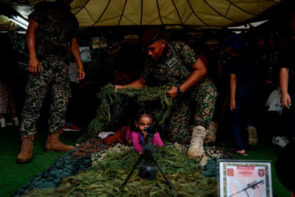 Malaysian army rations a crowd favourite at MADANI Govt One Year Anniversary Programme