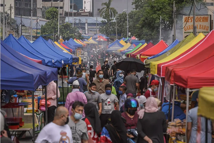 Malaysian woman criticises AI-generated banners at Ramadan bazaars, slams lack of effort