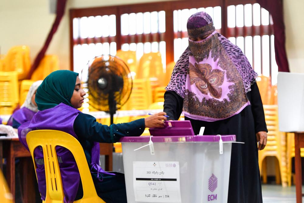 Maldives vote begins in shadow of India-China power play Maldives vote begins in shadow of India-China power play
