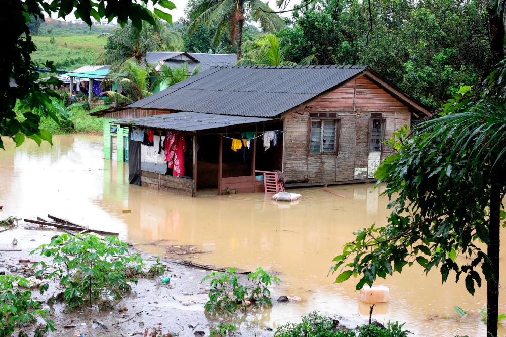 Man found dead in submerged car near Kluang is first flood casualty in Johor