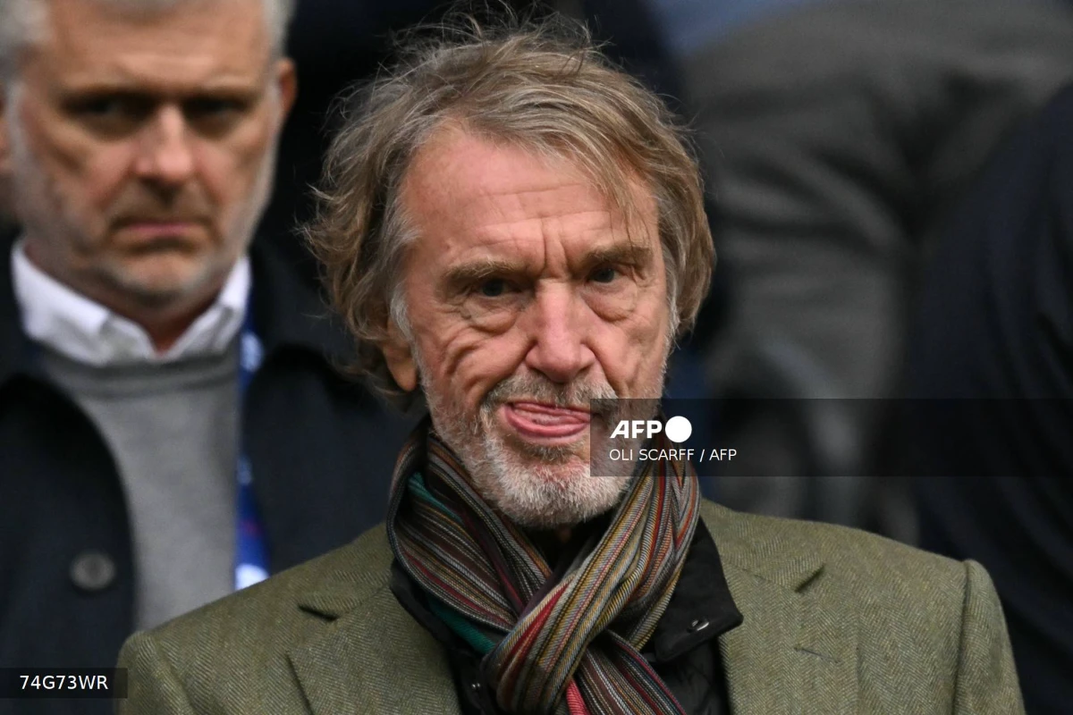 Manchester United co-owner apologises for anti-immigrant comments