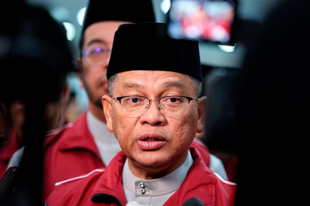 Mohd Na’im berlepas ke Arab Saudi bagi lawatan kerja, tunai Haji Mohd Na’im berlepas ke Arab Saudi bagi lawatan kerja, tunai Haji