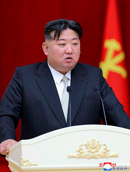 N Korean leader says Korean Peninsula inching closer to armed conflict N Korean leader says Korean Peninsula inching closer to armed conflict