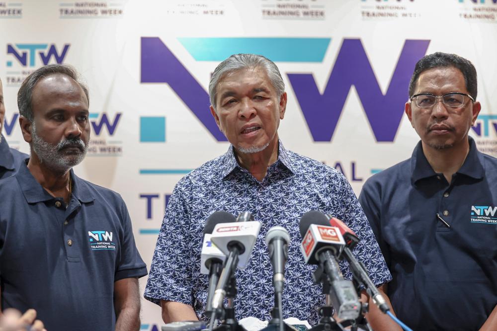 NTW setiap tahun untuk tingkat pemahiran semula dan peningkatan kemahiran tenaga kerja
