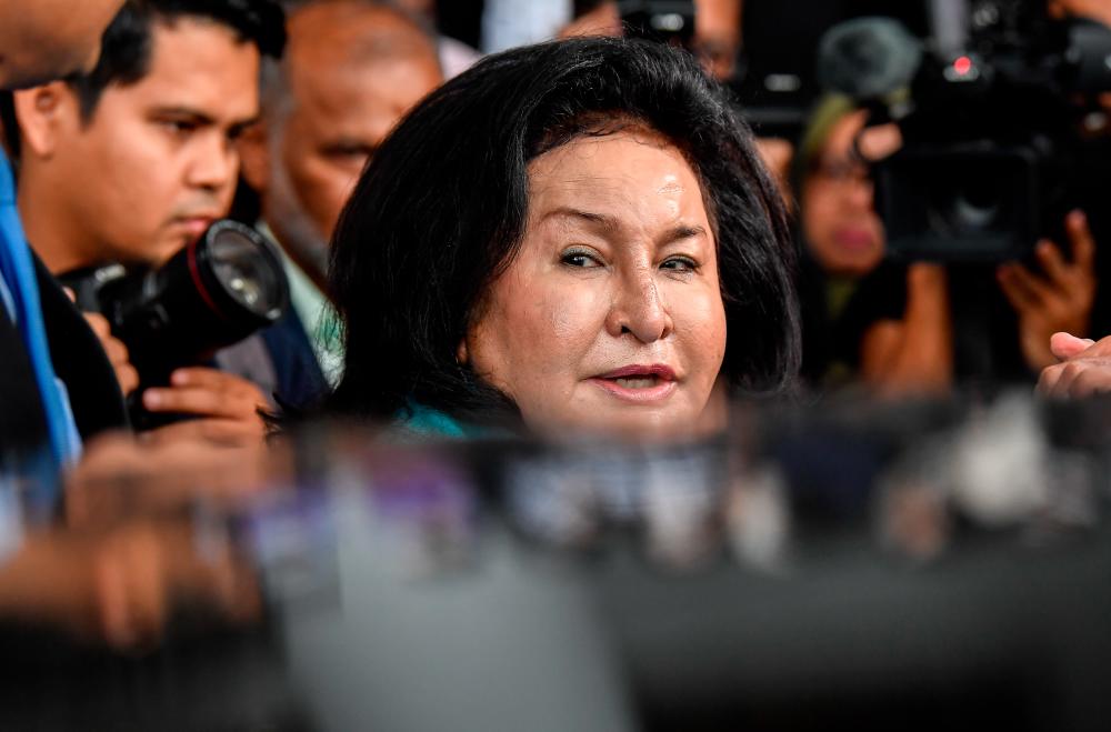 Najib bebas dan lepas kes pinda laporan audit 1MDB: Kemenangan buat kami, kata Rosmah Najib bebas dan lepas kes pinda laporan audit 1MDB: Kemenangan buat kami, kata Rosmah