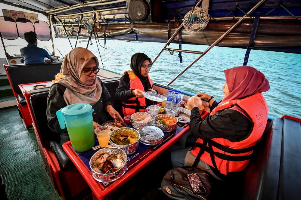Nasi Tenong new package at Payang Water Taxi
