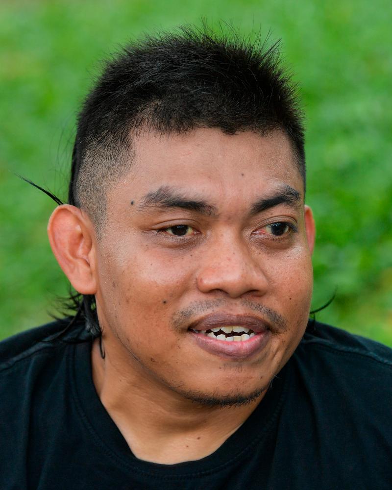 National blind football player willing to forgo job for national glory National blind football player willing to forgo job for national glory