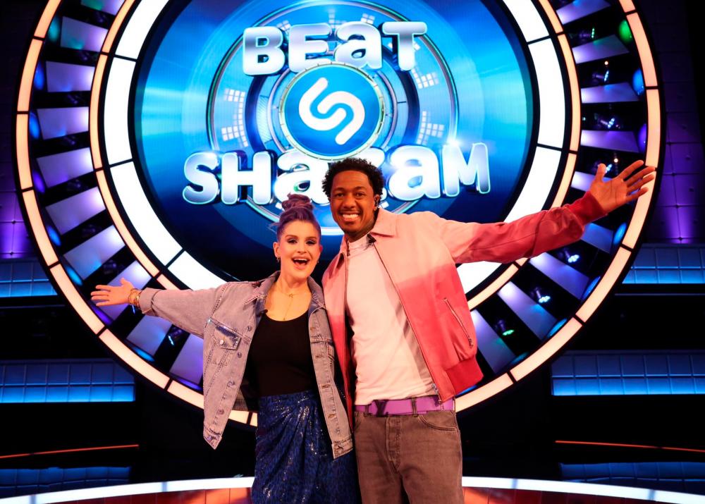 Nick Cannon fills in for Jamie Foxx on TV