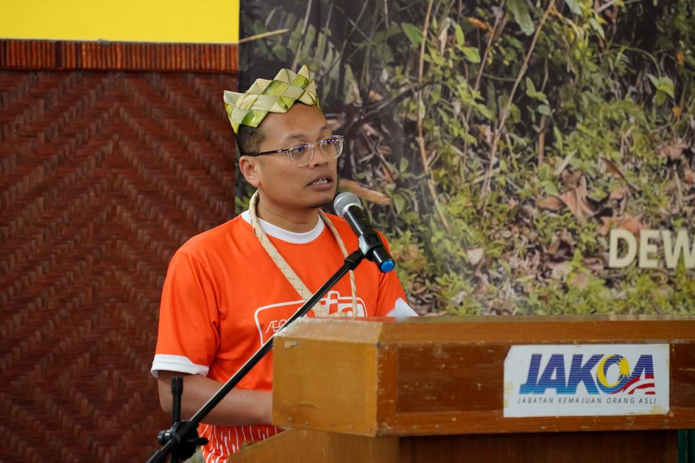 Nik Nazmi: Orang Asli community to be actively involved in environmental sustainability Nik Nazmi: Orang Asli community to be actively involved in environmental sustainability