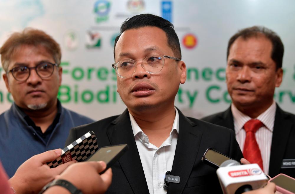Nik Nazmi: Tambah renjer komuniti elak hutan, hidupan liar terus diancam 