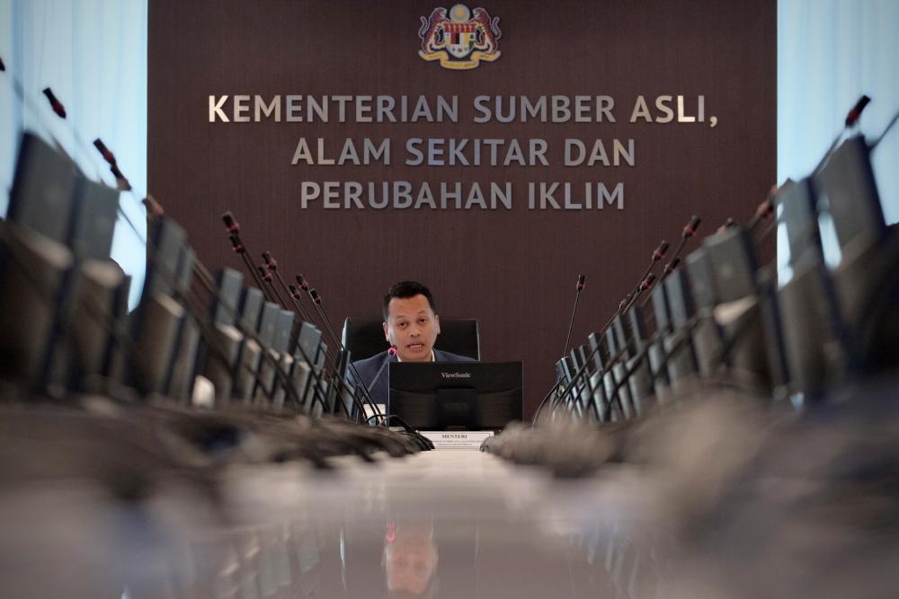 Nik Nazmi to lead delegation to discuss impact of El-Nino, haze in Singapore Nik Nazmi to lead delegation to discuss impact of El-Nino, haze in Singapore